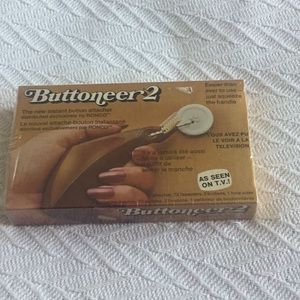 Buttoned 2 instant button attached